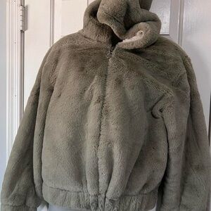 Forever 21 Plush Faux Sherpa Jacket in Taupe and Ivory